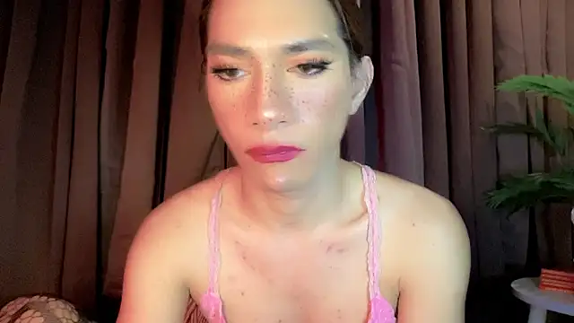 BaffledLensman stripchat live cam model