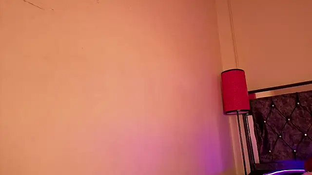 Hetzer_ stripchat live cam model
