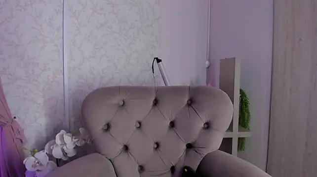 EmmaDuvall stripchat live cam model