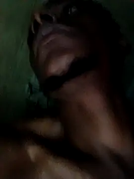 Trevor_cums19 stripchat live cam model