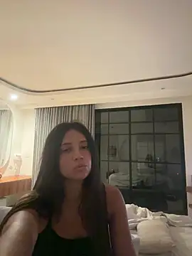 Lolafontaine2008 stripchat live cam model