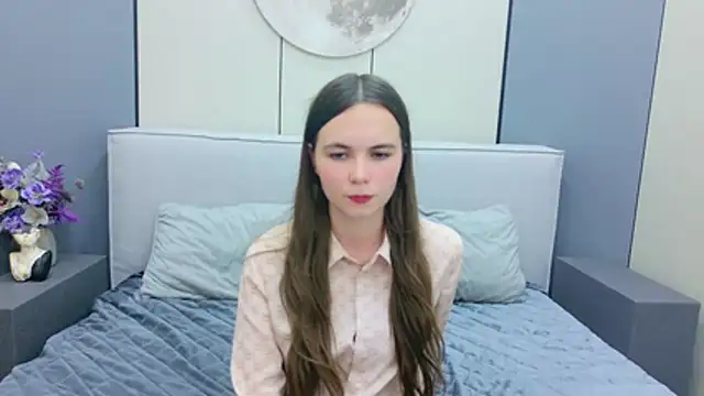 Thalia_Croft stripchat live cam model