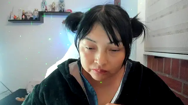Shaddycute_ stripchat live cam model