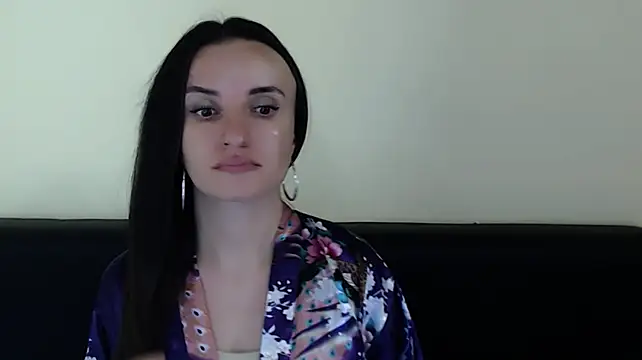 LaimaV_ stripchat live cam model
