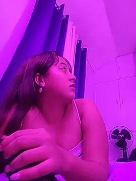 Sweet_baby21 stripchat live cam model