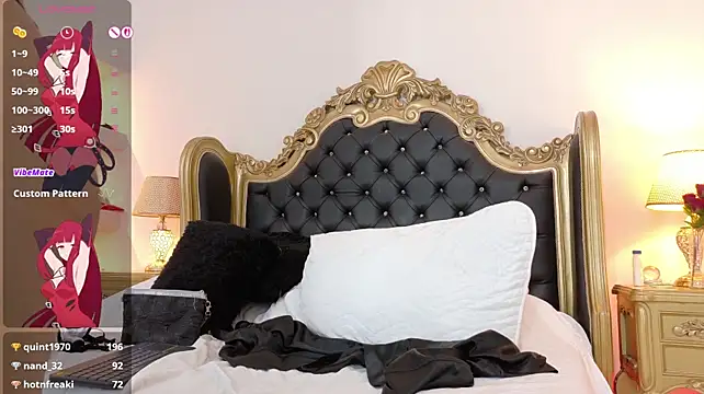 AryCorinne stripchat live cam model