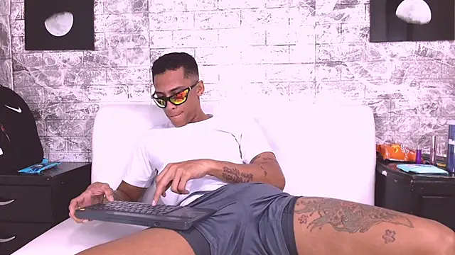 Harin_Prize stripchat live cam model