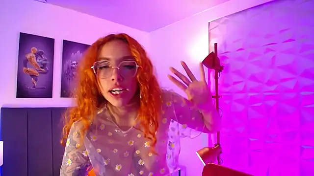 mere_in_redd stripchat live cam model
