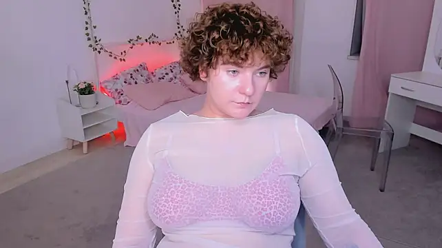 MelittaStorrie stripchat live cam model