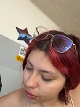 LilMoon_ stripchat live cam model
