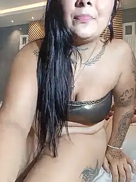 inaya_khalifaa stripchat live cam model