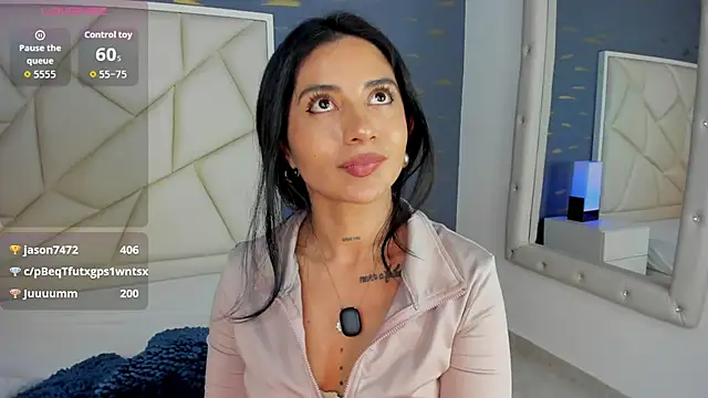 NathCinema stripchat live cam model
