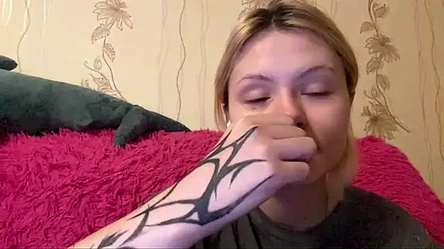 VerdieVillanveva stripchat live cam model