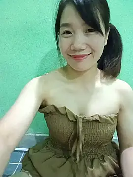 Yimy19 stripchat live cam model