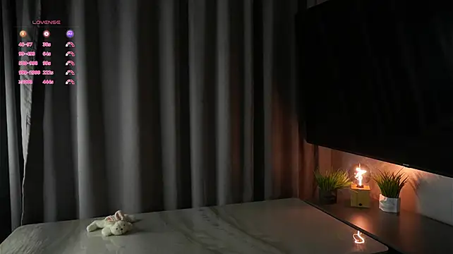 EugeneHugron stripchat live cam model