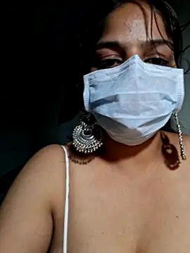 Saxycuple7007 stripchat live cam model