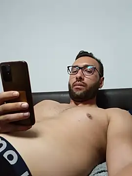 Xptrx123 stripchat live cam model
