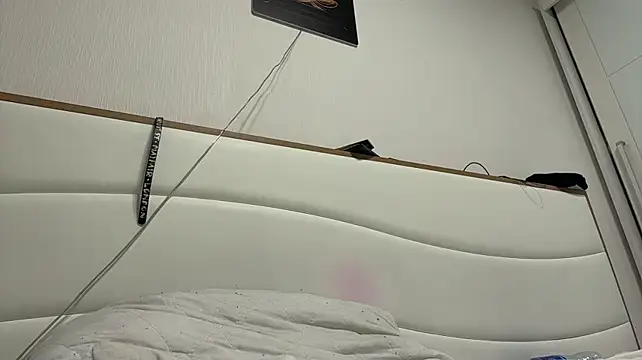 KatheScale stripchat live cam model