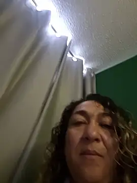 kitty_84 stripchat live cam model