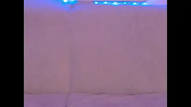 LucyStella8888 stripchat live cam model