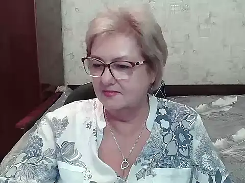 Renata62011 stripchat live cam model