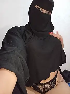 -Batta- stripchat live cam model