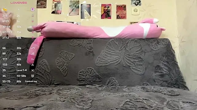 LiziArms stripchat live cam model