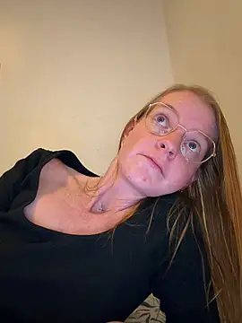jannis1992 stripchat live cam model