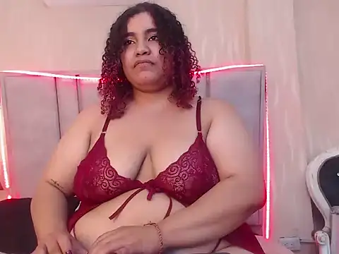 IvyHaze stripchat live cam model