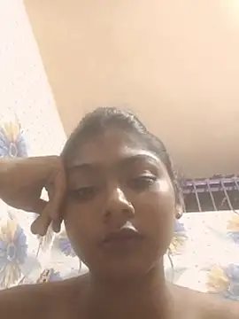 Your_Poonam24 stripchat live cam model
