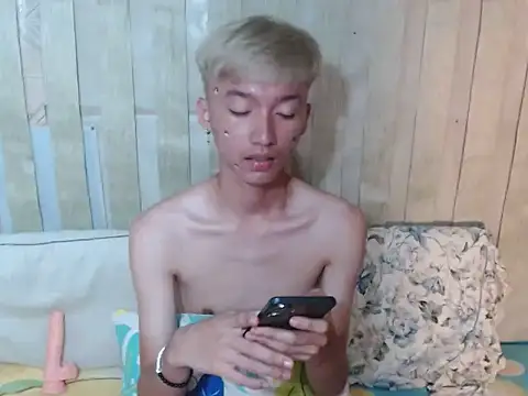 Fem_phiLboy69 stripchat live cam model