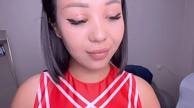 PurrrfectMiko stripchat live cam model