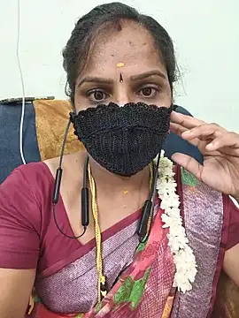Tamil_Pallavi stripchat live cam model