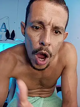 El_junior21 stripchat live cam model