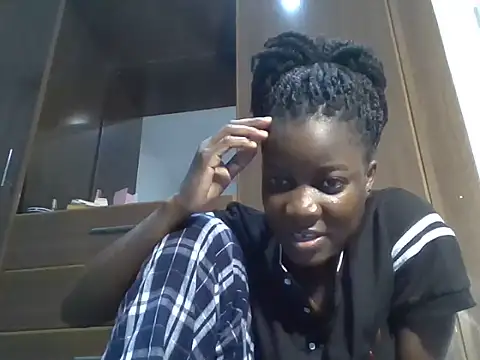 zainaxxxxx stripchat live cam model