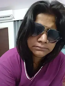 sexy-jaan stripchat live cam model
