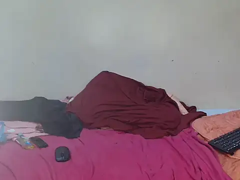 Hotgorgeousbitch stripchat live cam model