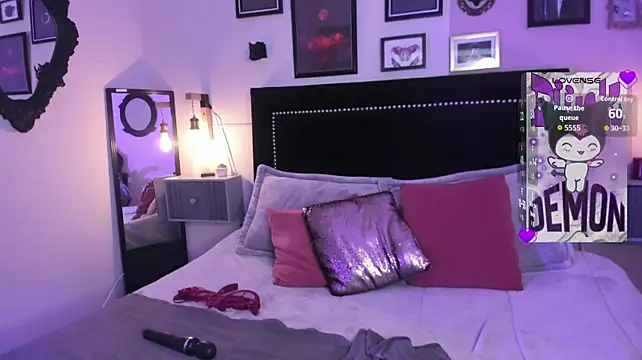 pinkk_deemon stripchat live cam model