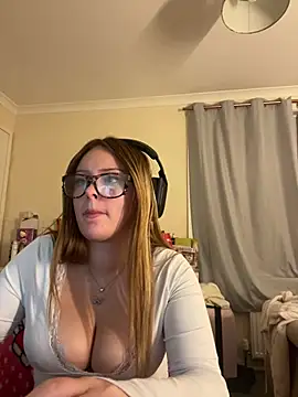 cherryrosealiee stripchat live cam model