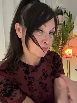 HotLdyllic stripchat live cam model