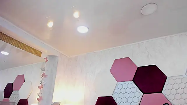 AriaRous stripchat live cam model