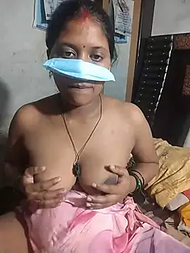 priya_kumari143 stripchat live cam model