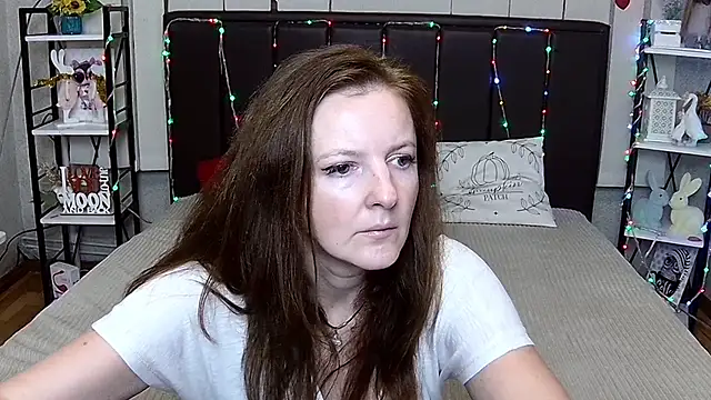 MeganPirs stripchat live cam model