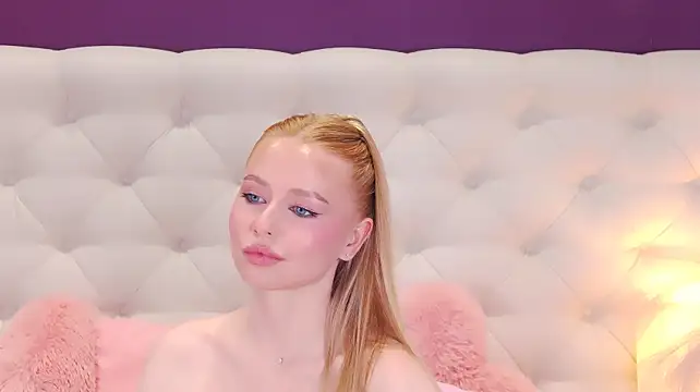 RheaSky stripchat live cam model