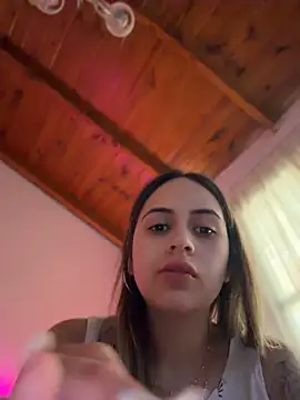 selina-sky stripchat live cam model