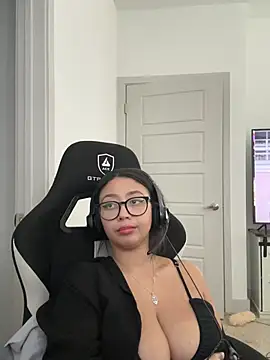 minhababyy stripchat live cam model