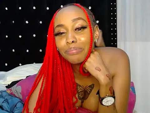 queencydoll stripchat live cam model