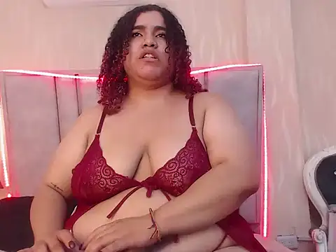 IvyHaze stripchat live cam model