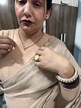 Anshika_Arya stripchat live cam model