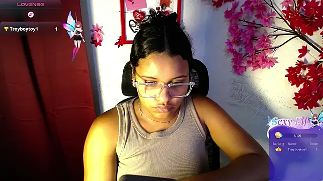 chleo_rosse stripchat live cam model